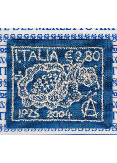 2004 - Italia francobollo ricamato l'arte del Merletto Nuovo